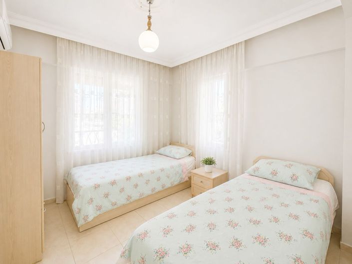 Image No.19-2 Bed Apartment for sale