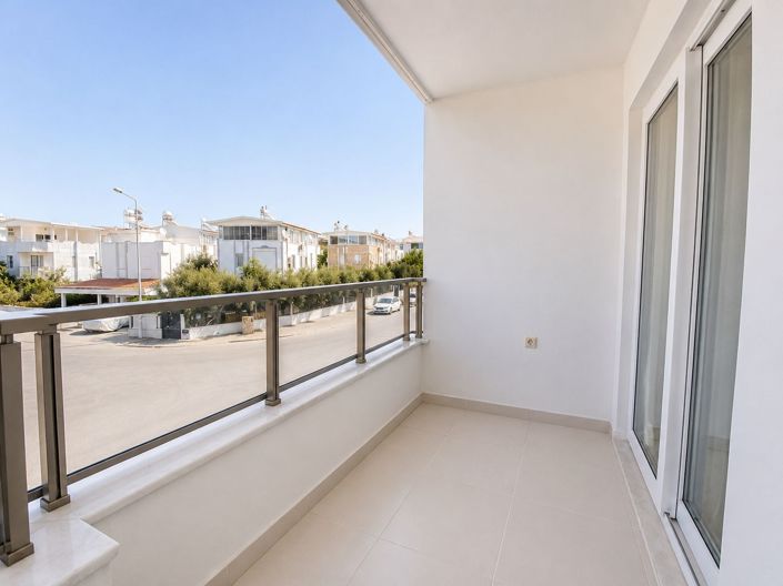 Image No.11-1 Bed Apartment for sale