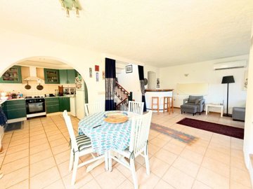 Beautiful Sea View Villa For Sale In Bodrum, Gumusluk - Open-plan living area