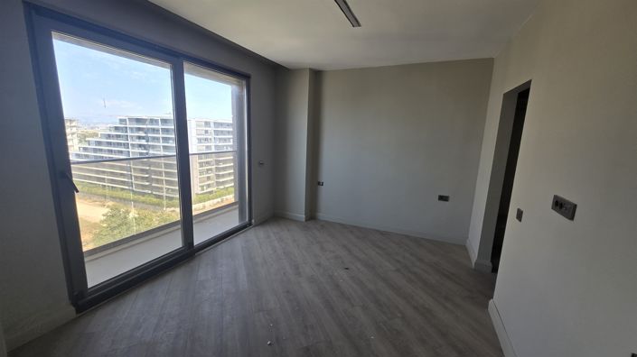 Image No.7-4 Bed Apartment for sale