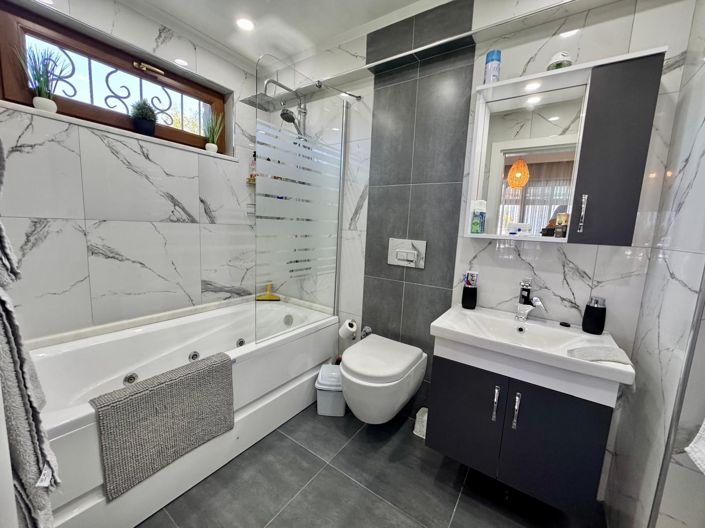 Image No.18-3 Bed Bungalow for sale
