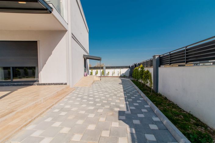 Image No.23-6 Bed Villa for sale