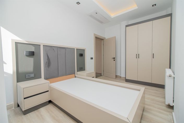 Image No.9-6 Bed Villa for sale