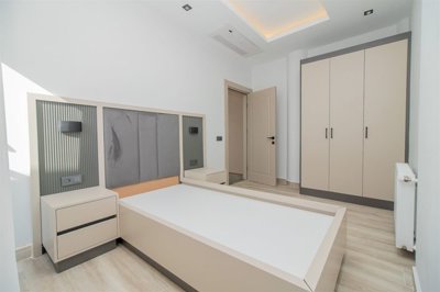 Beautiful Detached Triplex Villa For Sale in Belek, Antalya - Spacious bedroom