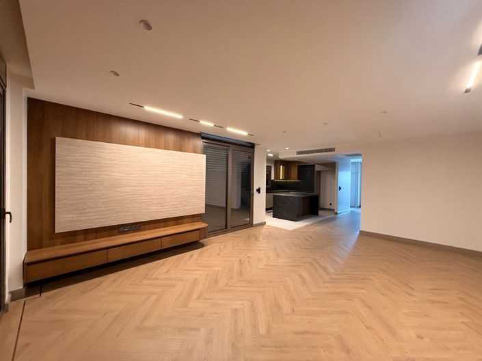Image No.10-6 Bed Villa for sale