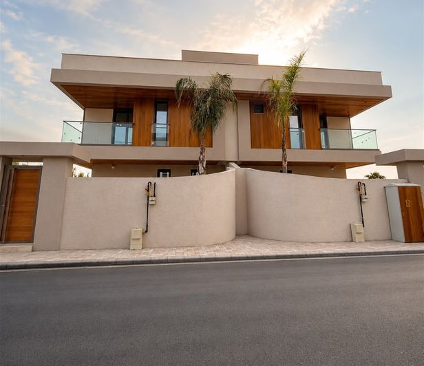 Image No.19-6 Bed Villa for sale