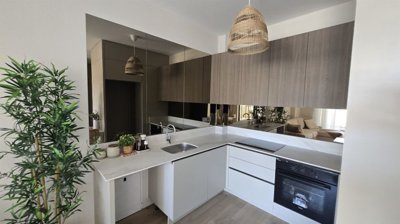 Notable 1-Bedroom Apartments For Sale In Antalya - Stylish fully fitted kitchen