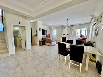 Beautiful Detached Villa In Uzumlu, Fethiye For Sale - Dining area to the lounge