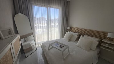 Incredible Antalya Apartments For Sale In Altintas - Great-sized bedroom