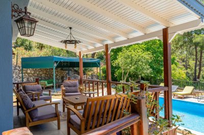 Idyllic Detached Marmaris Villa For Sale - Covered poolside terrace