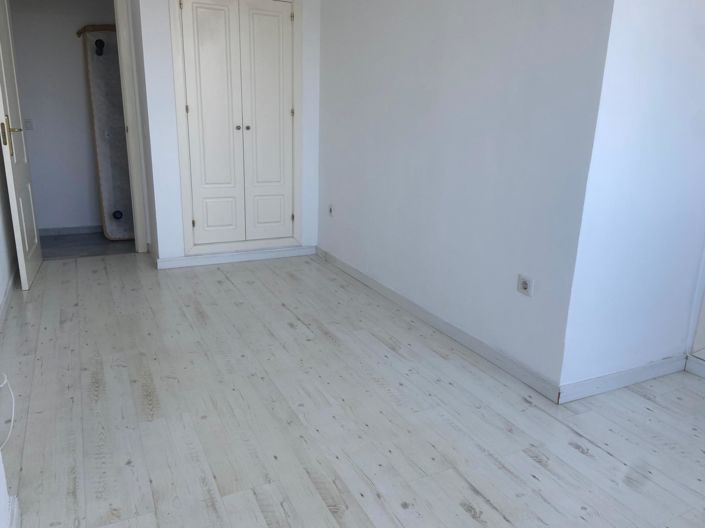 Image No.20-4 Bed Penthouse for sale