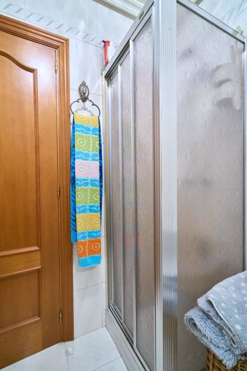 Image No.37-7 Bed Property for sale