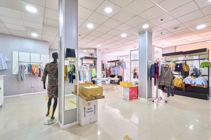 Image No.47-7 Bed Property for sale