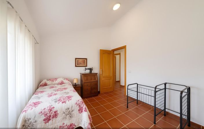 Image No.16-3 Bed House for sale