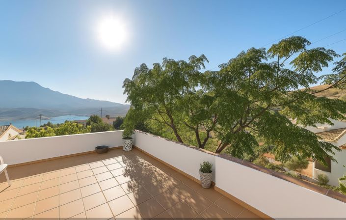 Image No.4-3 Bed House for sale