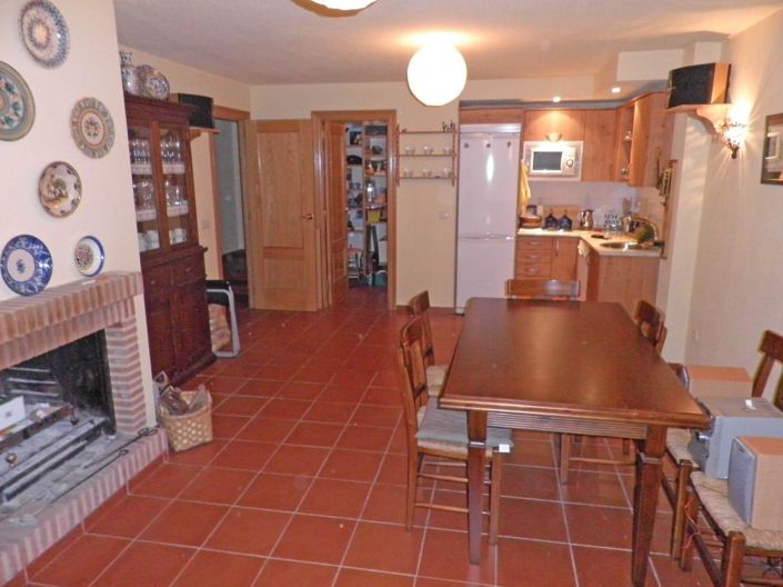 Image No.23-3 Bed Semi-Detached for sale