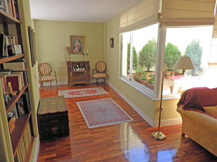 Image No.31-3 Bed Semi-Detached for sale