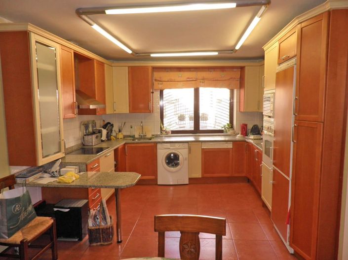 Image No.9-3 Bed Semi-Detached for sale