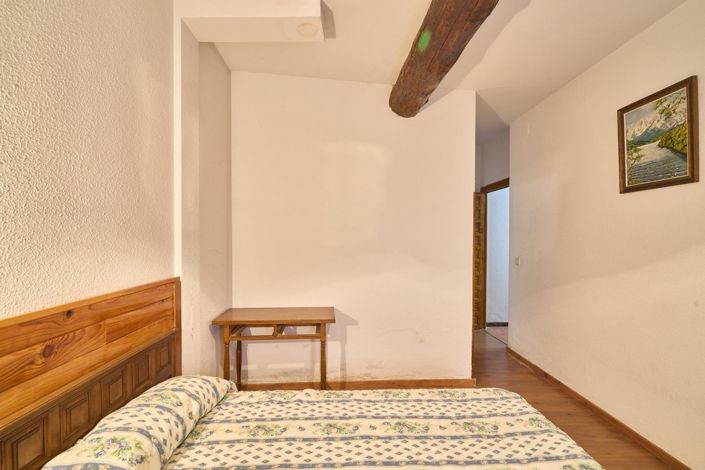 Image No.10-30 Bed Hotel for sale