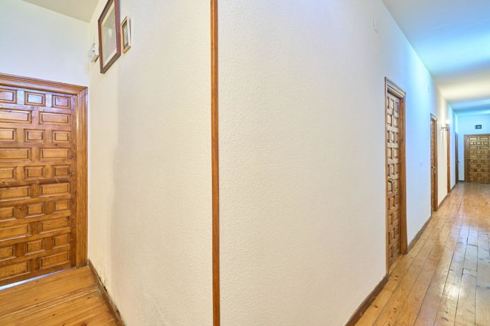 Image No.17-30 Bed Hotel for sale