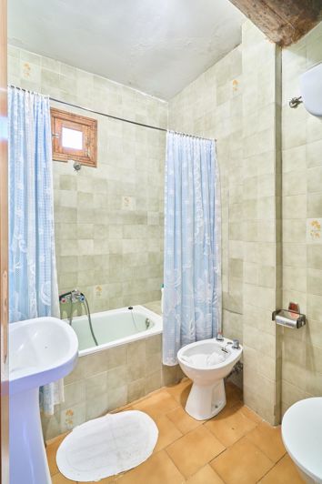 Image No.21-30 Bed Hotel for sale