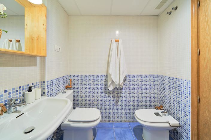 Image No.13-2 Bed Flat for sale