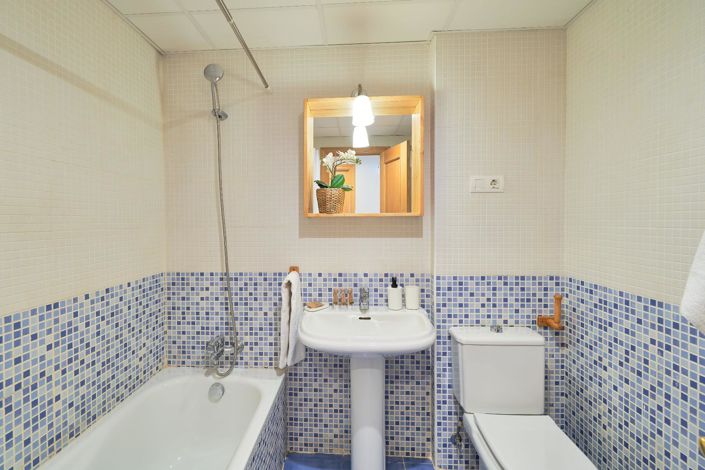 Image No.15-2 Bed Flat for sale