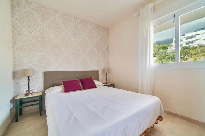 Image No.18-2 Bed Flat for sale