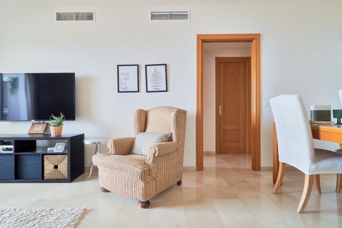 Image No.35-2 Bed Flat for sale