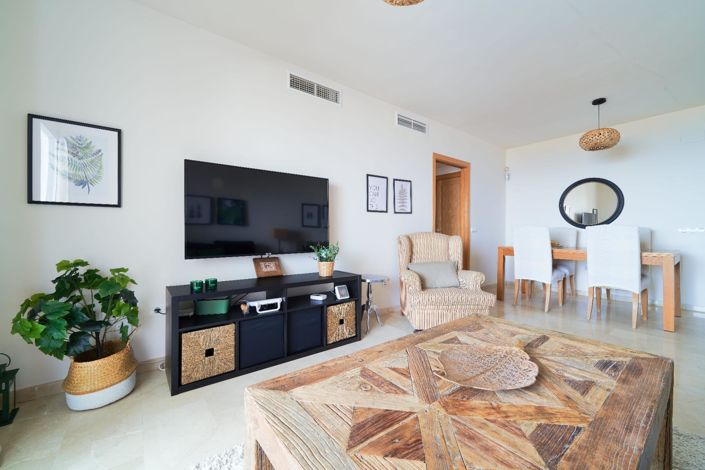 Image No.4-2 Bed Flat for sale