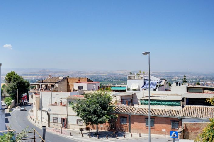 Image No.23-4 Bed Property for sale