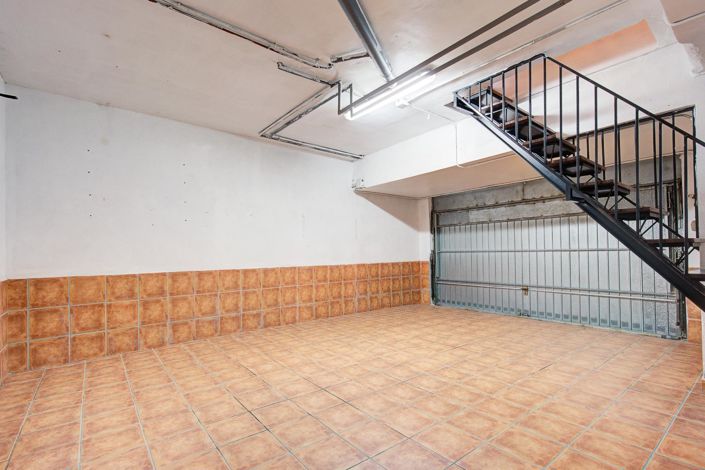 Image No.29-4 Bed Property for sale