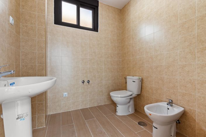 Image No.14-4 Bed Duplex for sale