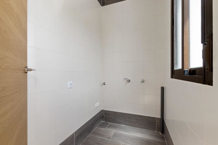 Image No.19-4 Bed Duplex for sale