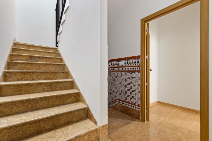 Image No.6-4 Bed Duplex for sale