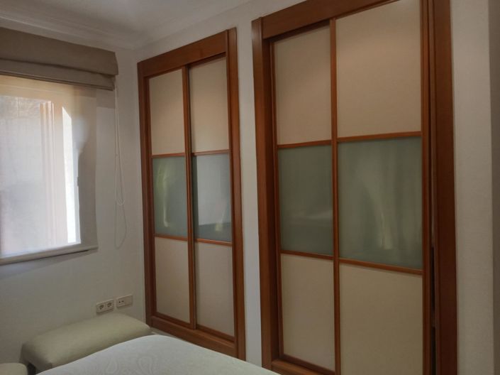 Image No.28-3 Bed Flat for sale