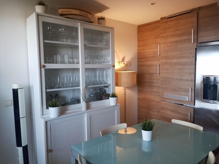 Image No.33-3 Bed Flat for sale