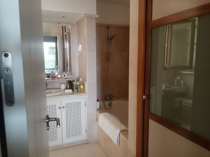 Image No.38-3 Bed Flat for sale