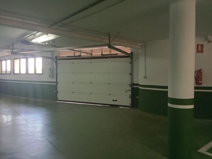 Image No.45-3 Bed Flat for sale