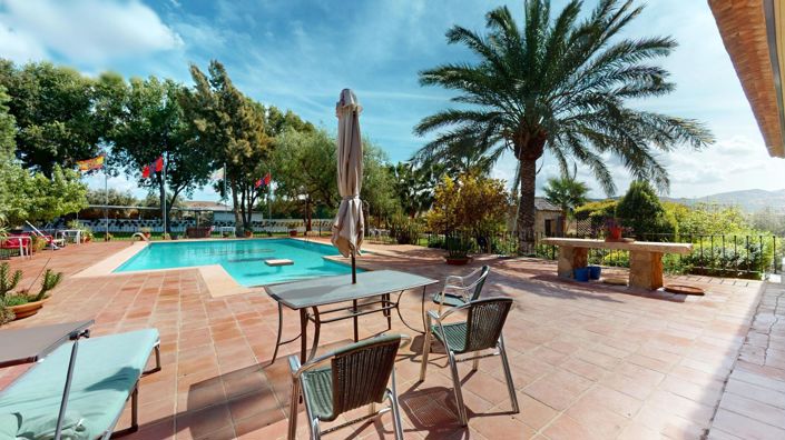 Image No.1-3 Bed Villa for sale