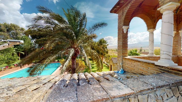 Image No.28-3 Bed Villa for sale