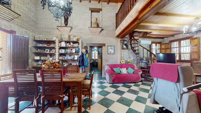 Image No.8-3 Bed Villa for sale