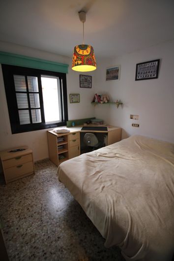 Image No.16-4 Bed House for sale