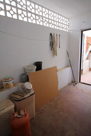 Image No.9-4 Bed House for sale