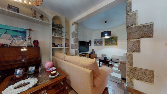 Image No.13-4 Bed House for sale