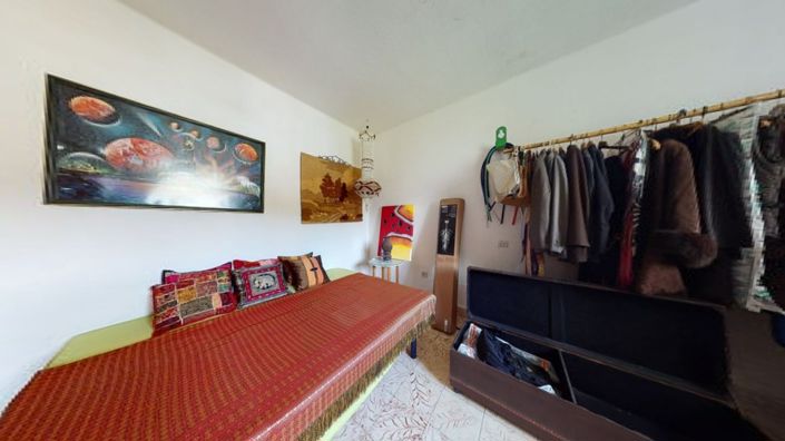 Image No.28-4 Bed House for sale