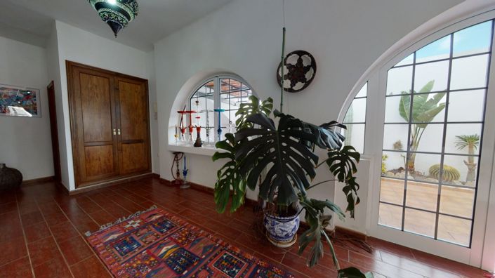 Image No.4-4 Bed House for sale