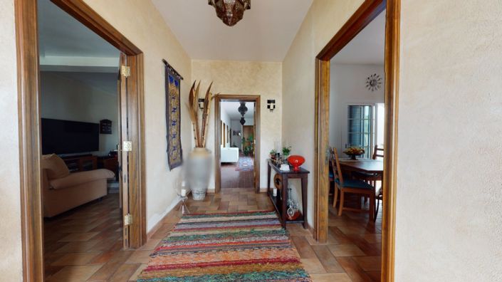 Image No.7-4 Bed House for sale