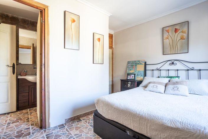 Image No.27-3 Bed Villa for sale