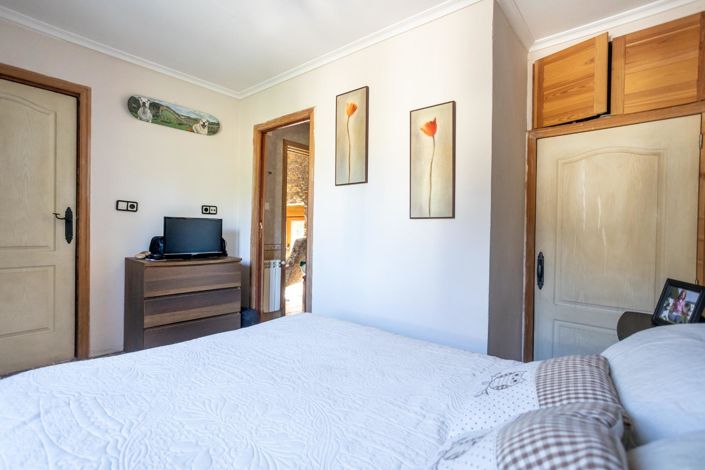 Image No.28-3 Bed Villa for sale